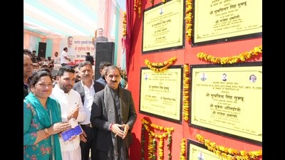Chief minister Sukhvinder Singh Sukhu laying foundation stone and inaugurate various development projects in Bilaspur district on Saturday (HT Photo)