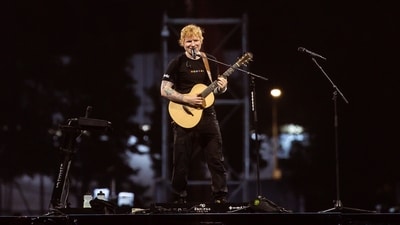 Ed Sheeran enthralls the audience with his performance at Mahalaxmi Racecourse, Mumbai