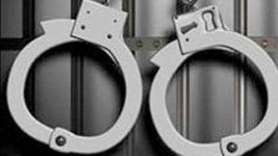An army patrol team nabbed the intruder in Nowshera sector late Friday while he was trying to sneak into the Indian territory. (HT File)