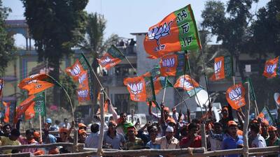 As the polling progresses from eastern to western Maharashtra, parties can deploy their forces sequentially from Vidarbha, Marathwada, and western Maharashtra to regions like Pune, Mumbai, Thane, and Nashik, slated for the final two phases. (HT PHOTO) As the polling progresses from eastern to western Maharashtra, parties can deploy their forces sequentially from Vidarbha, Marathwada, and western Maharashtra to regions like Pune, Mumbai, Thane, and Nashik, slated for the final two phases. (HT PHOTO)