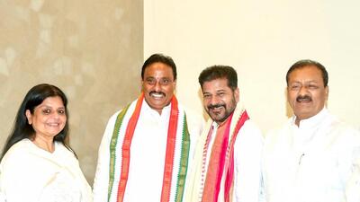 BRS MP Ranjith Reddy joins Congress in the presence of Telangana CM Revanth Reddy and state AICC in-charge Deepa Dasmunsi, in Hyderabad on Sunday (Telangana Congress-X) BRS MP Ranjith Reddy joins Congress in the presence of Telangana CM Revanth Reddy and state AICC in-charge Deepa Dasmunsi, in Hyderabad on Sunday (Telangana Congress-X)
