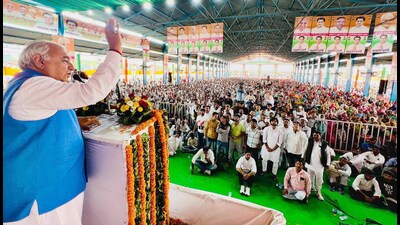 Hooda said the upliftment of backward classes has always been the priority of Congress. (Manoj Dhaka/HT)