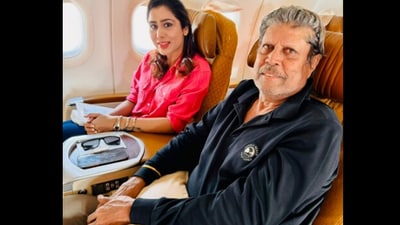Ghazal Alagh posted this picture with Kapil Dev. (X/@GhazalAlagh) Ghazal Alagh posted this picture with Kapil Dev. (X/@GhazalAlagh)