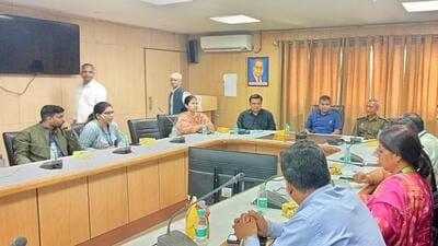 District magistrate Manish Kumar Verma convened a meeting with the bankers in the district in the wake of Lok Sabha elections and directed them to keep a strict vigil on suspicious bank transactions. (HT Photo) District magistrate Manish Kumar Verma convened a meeting with the bankers in the district in the wake of Lok Sabha elections and directed them to keep a strict vigil on suspicious bank transactions. (HT Photo)