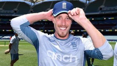 Luke Wood has replaced Jason Behrendorff in the MI team.