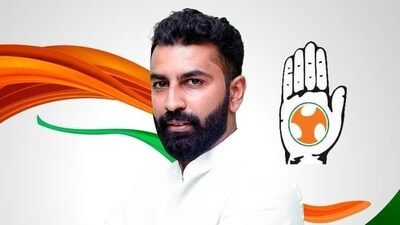 Congress workers holds protest in Bengaluru demanding ticket for youth president Congress workers holds protest in Bengaluru demanding ticket for youth president