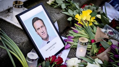 Tributes laid after Alexei Navalny's death (Reuters) (via REUTERS)