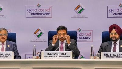 New Delhi: Chief election commissioner Rajiv Kumar flanked by Election Commissioners Gyanesh Kumar (L) and SS Sandhu during a press conference to announce the schedule for General Elections 2024, in New Delhi, Saturday, March 16, 2024. (PTI Photo/Vijay Verma) (PTI) New Delhi: Chief election commissioner Rajiv Kumar flanked by Election Commissioners Gyanesh Kumar (L) and SS Sandhu during a press conference to announce the schedule for General Elections 2024, in New Delhi, Saturday, March 16, 2024. (PTI Photo/Vijay Verma) (PTI)