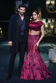 Actors Aditya Roy Kapur and Janhvi Kapoor walk the ramp in Mumbai. (PTI) Actors Aditya Roy Kapur and Janhvi Kapoor walk the ramp in Mumbai. (PTI)
