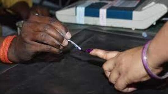 In the 14 Lok Sabha elections conducted in Chandigarh since 1967, Congress has claimed the seat on seven occasions, while BJP has secured it four times. (HT)