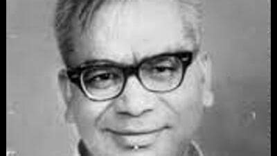 Despite knowing the uphill battle he faced against the popular Nehru, Lohia fearlessly campaigned with full vigour. (File) Despite knowing the uphill battle he faced against the popular Nehru, Lohia fearlessly campaigned with full vigour. (File)