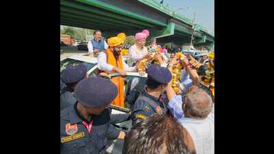Khattar was with chief minister Nayab Saini at the new grain market in Gharounda in Karnal Khattar was with chief minister Nayab Saini at the new grain market in Gharounda in Karnal