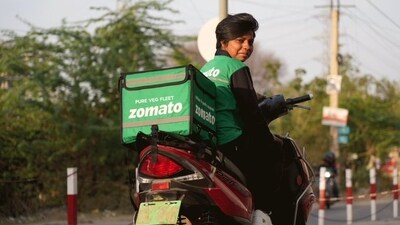 Zomato launched a "Pure Veg Mode" service to cater to customers who have pure vegetarian dietary preferences. (@deepigoyal / X) Zomato launched a "Pure Veg Mode" service to cater to customers who have pure vegetarian dietary preferences. (@deepigoyal / X)