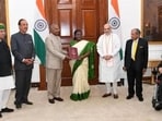 Former President of India Shri Ram Nath Kovind who heads High-Level Committee (HLC) on ‘One Nation, One Election’ presented the report on simultaneous elections in the country to President Droupadi Murmu along with members of the HLC including Union Home Minister Shri Amit Shah. (@rashtrapatibhvn)