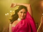Kareena Kapoor in Crew song Choli Ke Peeche Kareena Kapoor in Crew song Choli Ke Peeche