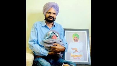 Late Punjabi singer Sidhu Moosewala’s parents had welcomed a baby boy on March 17, nearly two years after Shubhdeep Singh Sidhu alias Sidhu Moosewala was shot dead in Punjab’s Mansa district. (Balkaur Singh's Facebook page) Late Punjabi singer Sidhu Moosewala’s parents had welcomed a baby boy on March 17, nearly two years after Shubhdeep Singh Sidhu alias Sidhu Moosewala was shot dead in Punjab’s Mansa district. (Balkaur Singh's Facebook page)