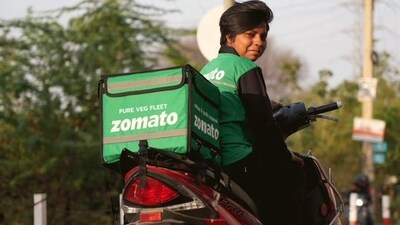 Zomato launched a "Pure Veg Mode" service to cater to customers who have pure vegetarian dietary preferences. (@deepigoyal / X) Zomato launched a "Pure Veg Mode" service to cater to customers who have pure vegetarian dietary preferences. (@deepigoyal / X)