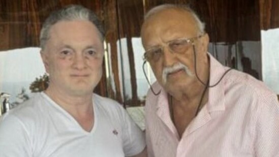 Gautam Singhania shared a photo with father Vijaypat Singhania. (X/@SinghaniaGautam)