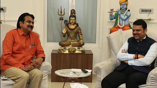 Harshvardhan Patil (L) meets Devendra Fadnavis in Mumbai on Wednesday. While Harshvardhan Patil has decided to support Ajit Pawar, Sena member Vijay Shivtare’s decision to contest LS polls does not augur well for NCP candidate Sunetra Pawar in Baramati. (HT)