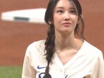  Jeon Jong-Seo during the baseball game. 