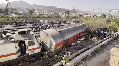 Four coaches of the Sabarmati-Agra Cantt Superfast Express derailed, near Ajmer on Monday. (ANI) Four coaches of the Sabarmati-Agra Cantt Superfast Express derailed, near Ajmer on Monday. (ANI)