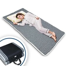 Foldable mattresses are easy to carry anywhere. Foldable mattresses are easy to carry anywhere.