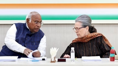Congress president Mallikarjun Kharge with Sonia Gandhi in New Delhi on Tuesday. (ANI Photo) Congress president Mallikarjun Kharge with Sonia Gandhi in New Delhi on Tuesday. (ANI Photo)