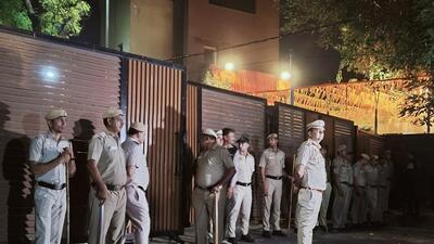 Delhi Police personnel were deployed outside Arvind Kejriwal’s house at the request of the Enforcement Directorate (HT Photo) Delhi Police personnel were deployed outside Arvind Kejriwal’s house at the request of the Enforcement Directorate (HT Photo)