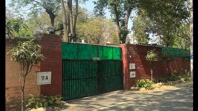 Ludhiana DC has also called for an assessment of penal rent for those officials who have overstayed. (Gurpreet Singh/HT)