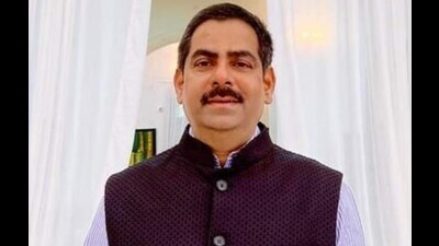 Many senior officers were transferred from the PMC after the Election Commission ordered the transfer of all officers who had held the same position for the previous three years. (HT PHOTO)