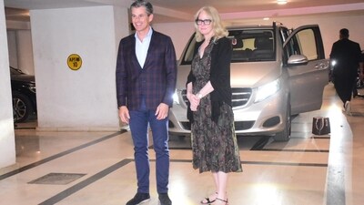 And the special guests for the evening were Mike Hopkins and Kelly Day of Amazon Prime Video. And the special guests for the evening were Mike Hopkins and Kelly Day of Amazon Prime Video.