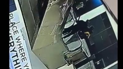 In an unfortunate incident, a baby died after falling down three floors at a mall in Chhattisgarh's Raipur on Tuesday. (X(formerly Twitter)) In an unfortunate incident, a baby died after falling down three floors at a mall in Chhattisgarh's Raipur on Tuesday. (X(formerly Twitter))