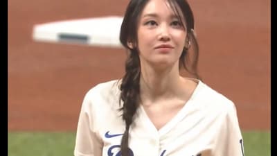Jeon Jong-Seo during the baseball game. (X/@Barstool Sports)