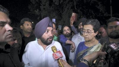 Delhi Congress chief Arvinder Singh Lovely speaks to the media at outside Kejriwal residence on Thursday. (PTI) Delhi Congress chief Arvinder Singh Lovely speaks to the media at outside Kejriwal residence on Thursday. (PTI)