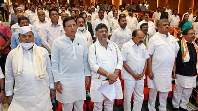 Karnataka chief minister Siddaramaiah with state deputy chief minister DK Shivakumar, state home minister G Parameshwara, Congress general secretary Randeep Surjewala and others in January. (ANI) Karnataka chief minister Siddaramaiah with state deputy chief minister DK Shivakumar, state home minister G Parameshwara, Congress general secretary Randeep Surjewala and others in January. (ANI)