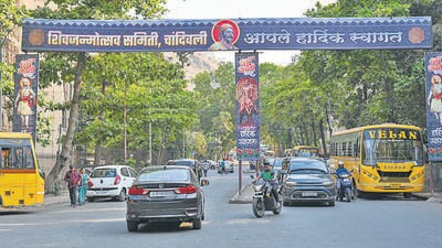 Mumbai,India. Mar 21,2024 : (Powai) Illegal iron structure installed at Powai and Chandivali area for Hoardings in Mumbai. Mar 21,2024. (Photo by Raju Shinde/HT Photo)