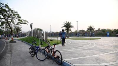 Navi Mumbai, India - January 31, 2018: Navi Mumbai’s first ever cycle track will come up at Nerul, along Palm Beach road Navi Mumbai, India, on Wednesday, January 31, 2018. (Photo by Bachchan Kumar/ Hindustan Times) (Hindustan Times) Navi Mumbai, India - January 31, 2018: Navi Mumbai’s first ever cycle track will come up at Nerul, along Palm Beach road Navi Mumbai, India, on Wednesday, January 31, 2018. (Photo by Bachchan Kumar/ Hindustan Times) (Hindustan Times)