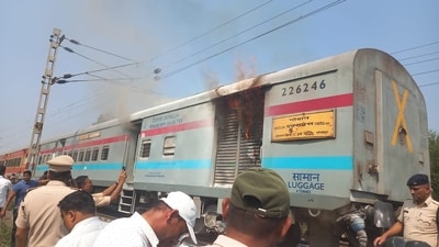 Godan Express catches fire. Godan Express catches fire.