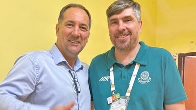 Mohammedan Sporting coach Andrey Chernyshov (right) with India head coach Igor Stimac. (Source: Mohammedan Sporting Club) Mohammedan Sporting coach Andrey Chernyshov (right) with India head coach Igor Stimac. (Source: Mohammedan Sporting Club)