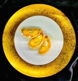 Kesar Gujiya recipe (Chef Gaurav Malhotra)