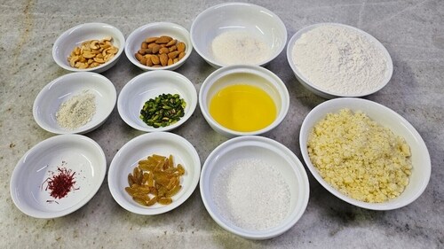Take all the ingredients and place them in a bowl.