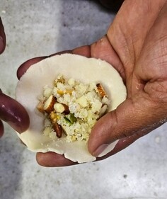 Suffing dough with mixture