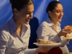 Kriti Sanon and Kareena Kapoor enjoyed pepperoni pizzas on the sets of Crew Kriti Sanon and Kareena Kapoor enjoyed pepperoni pizzas on the sets of Crew