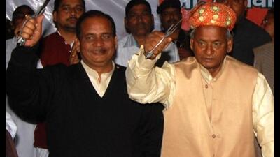 Etah MP Rajveer Singh with his father and former U.P. chief minister Kalyan Singh. (HT file) Etah MP Rajveer Singh with his father and former U.P. chief minister Kalyan Singh. (HT file)