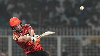 Heinrich Klaasen and Shahbaz Ahmed brought SRH back from the dead. The pair smashed 58 runs in 16 balls and Klaasen scored 63 in 29 balls. Shahbaz faced just five balls but clobbered 16 runs.&nbsp; (PTI)