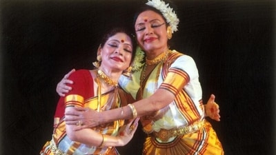 A Mohiniyattam group dance performance A Mohiniyattam group dance performance