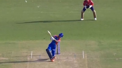 Abishek Porel slammed 25 runs in the final over.