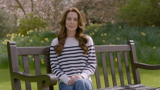 Kate Middleton's cancer news breaks the internet, again. But the majority has humbled itself and made amends by apologising to her for concocting all kinds of conspiracies.