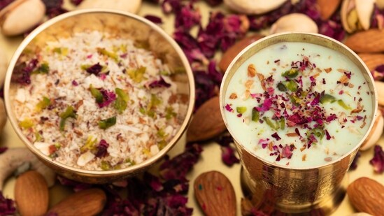 Thandai (All India): A cooling and aromatic drink, Thandai is a blend of milk, nuts, and spices like saffron, cardamom, and fennel seeds. This traditional Holi beverage is enjoyed across India for its refreshing and festive flavours.(File Photo)