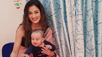 Actor Vidisha with her daughter Aadhya Actor Vidisha with her daughter Aadhya